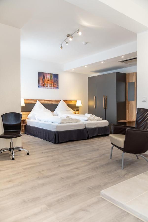 Hotel In Laisen ロイトリンゲン エクステリア 写真