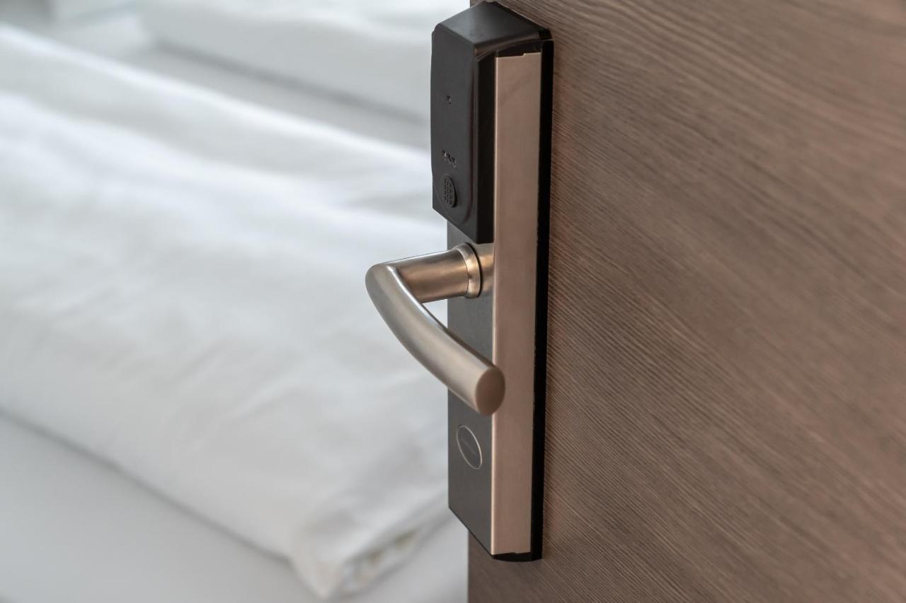 Hotel In Laisen ロイトリンゲン エクステリア 写真