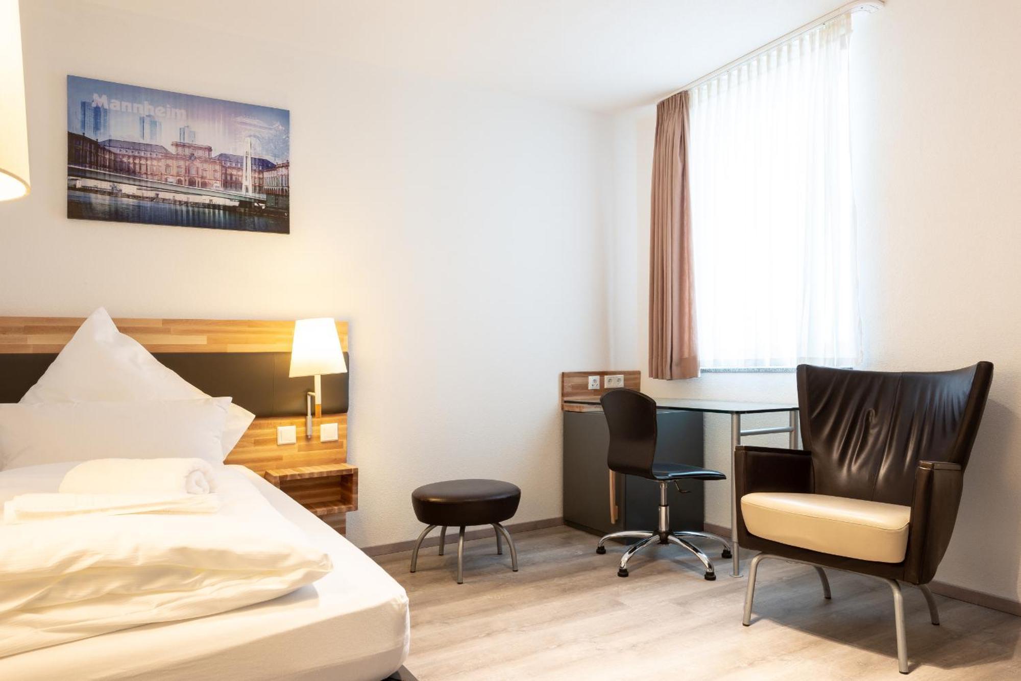 Hotel In Laisen ロイトリンゲン 部屋 写真